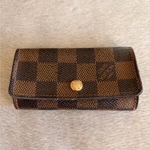 Louis Vuitton Brown Checkered Key Holder
